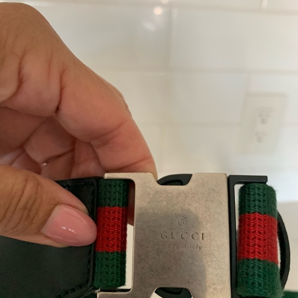 Gucci Unisex Belt Bag-Authentic - Picture 6 of 14